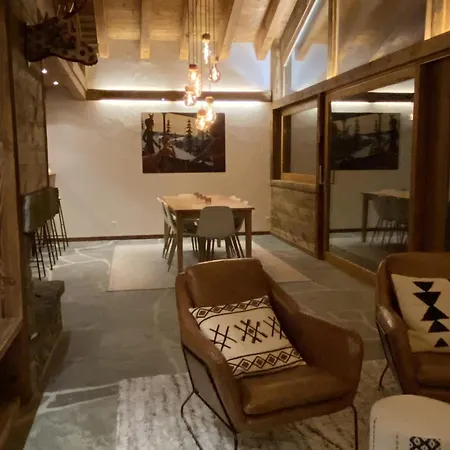 דירה Grimpeur 9 In-out, Access