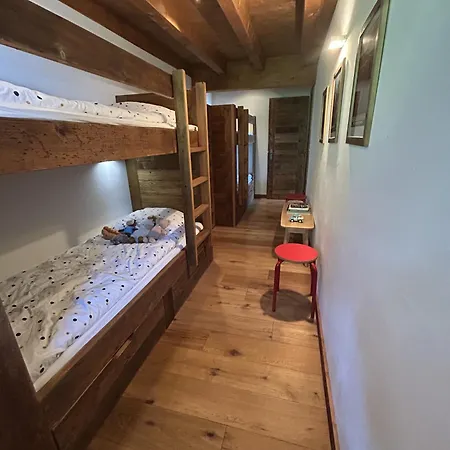 Grimpeur 9 In-out, Access Apartman *