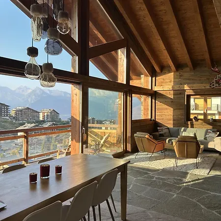 Grimpeur 9 In-out, Access Apartman