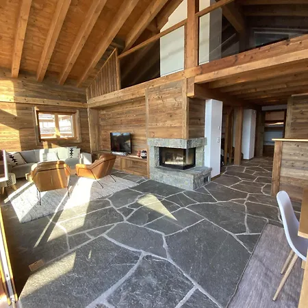 Grimpeur 9 In-out, Access